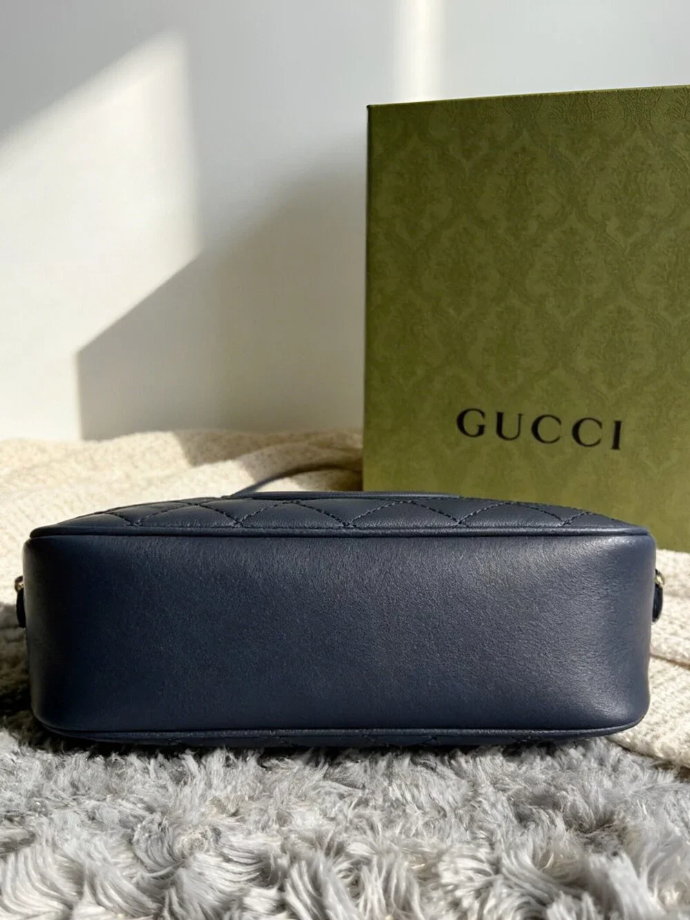 Gucci Blondie Medium Shoulder Bag
